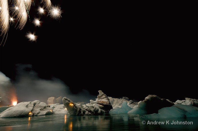 0811_7D_8245.jpg - Fireworks over the icebergs at Vatnajokull
