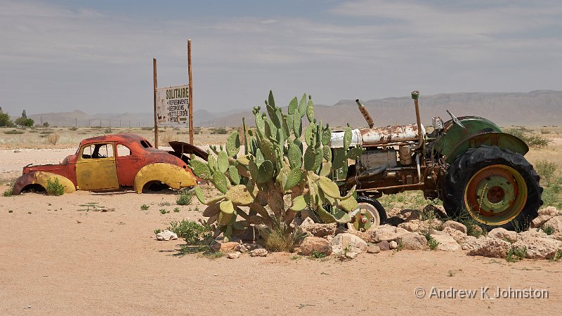 181119_G9_1003422.jpg - Old vehicles at Solitaire, Namibia