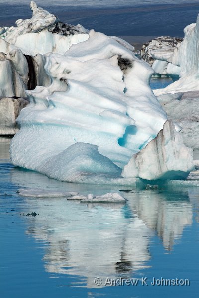 0811_7D_7993.jpg - Iceberg at Jokullsarlon, Iceland