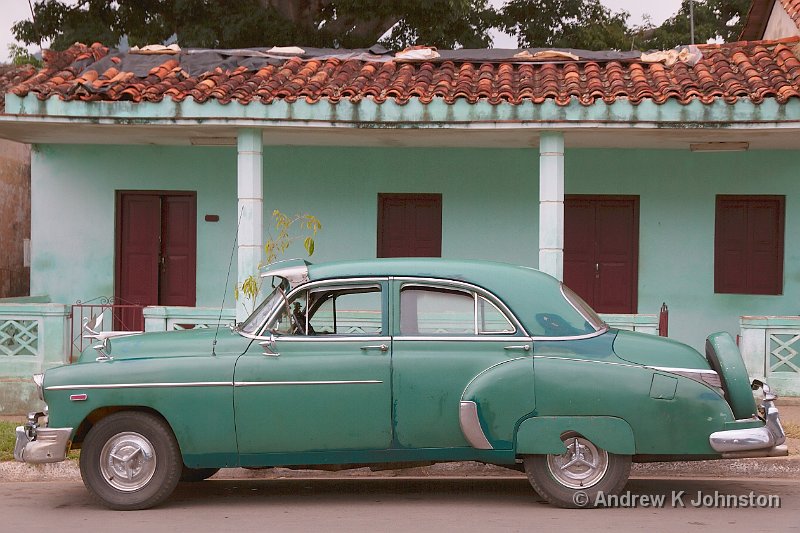 1110_7D_2988.JPG - Old green car in Vinales