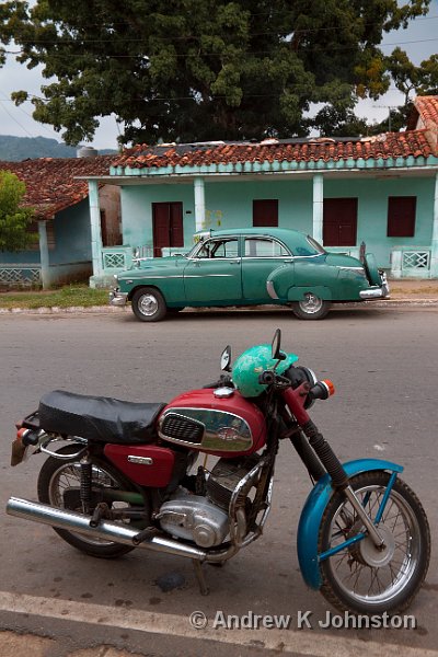 1110_7D_2990.JPG - Old car and motorbike, Vinales