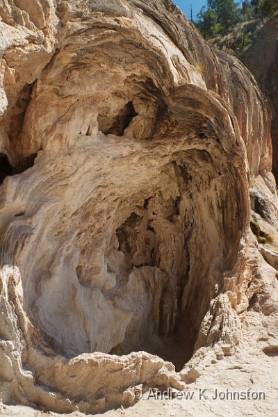 1012_7D_1451.jpg - Detail from the "Soda Dam" on the Jemez Mountain Trail