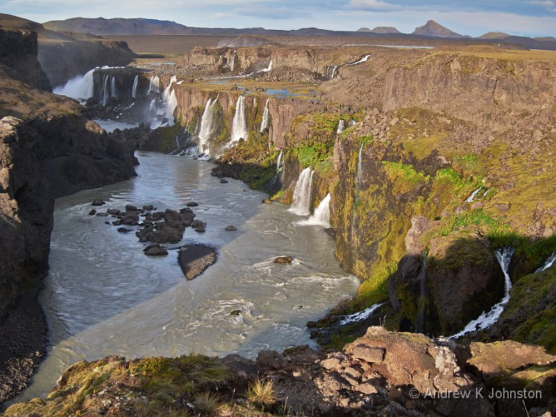 0811_S95_0421.jpg - Waterfalls at Veldivnathraun, Iceland