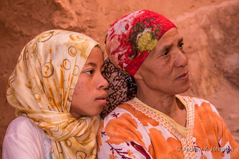 1113_GX7_1040780.JPG - Mother and daughter, Ait Ben Haddou