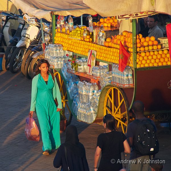 1113_GX7_1030909.JPG - Standing out in the marketplace (Morocco 2013)
