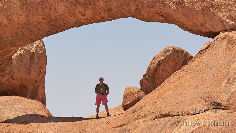 181118_G9_1003323.jpg - Yous truly under the rock arch in Spitzkoppe Park