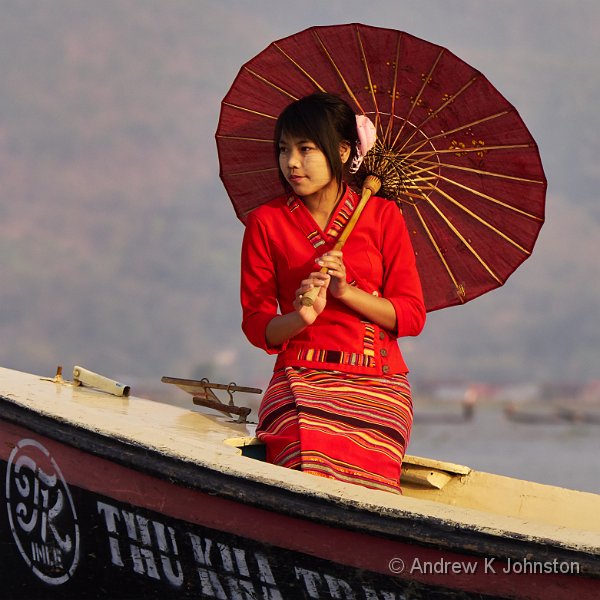 170217_GX8_1100598.JPG - Burmese girl on Lake Inle