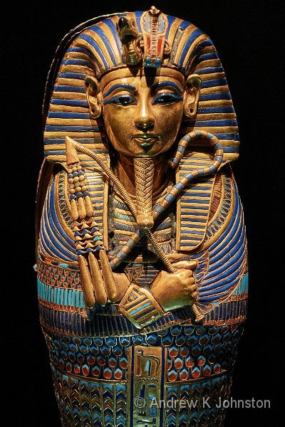191231_RX100M4_01338.jpg - Miniature sarcophagus from the Tutankhamun exhibition