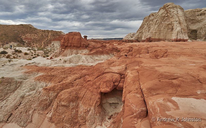 230930_G9_1082056.JPG - The Rimrocks (Toadstool Hoodoos)