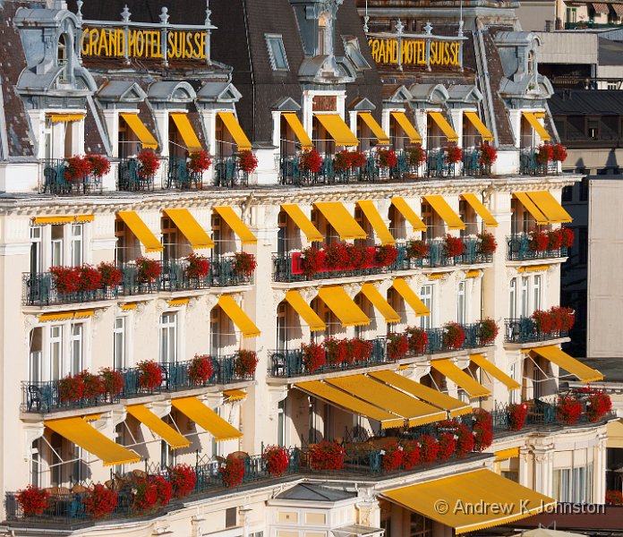 0809_40D_8151.jpg - Front of the Grand Hotel Suisse, Montreux, Switzerland