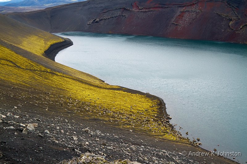 0811_7D_7405.jpg - Pollur (tarn) near Landmannalaugar, Iceland