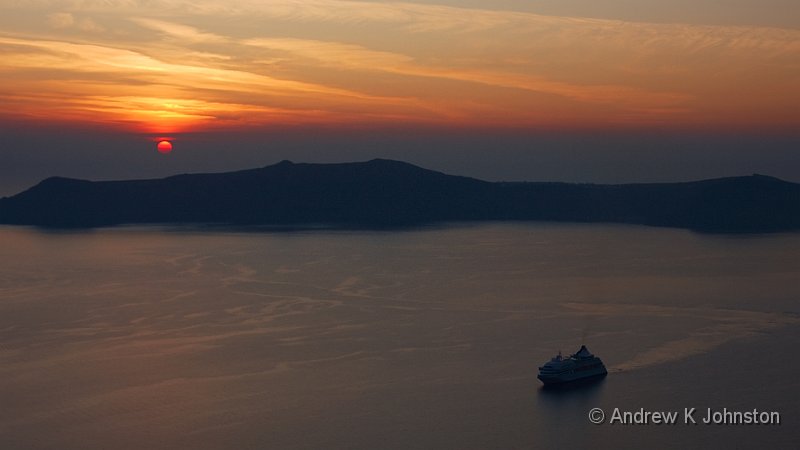 1009_40D_9408.jpg - Sunset over the Caldera, Santorini